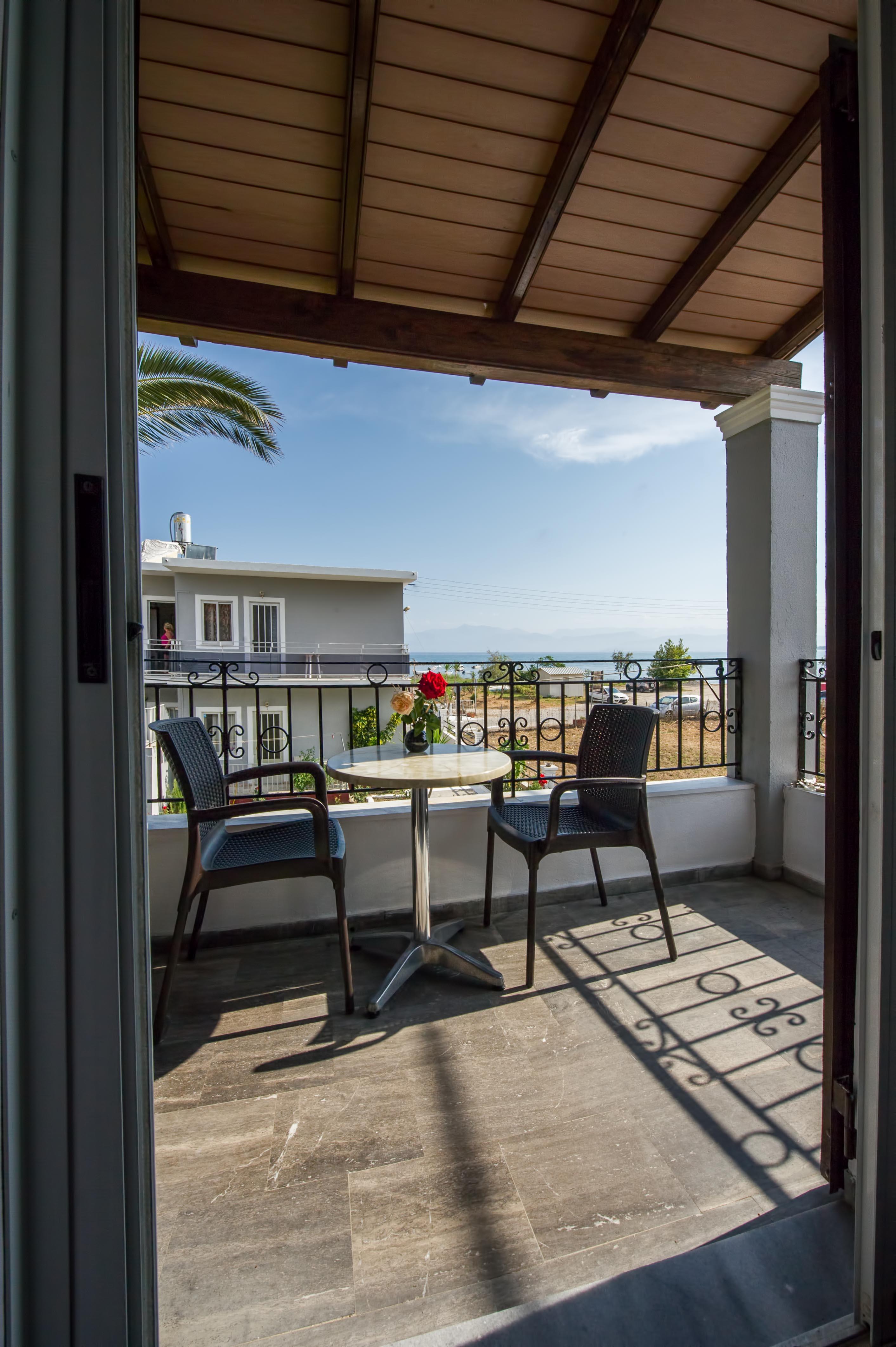 Makis Studios & Apartments Corfu  Экстерьер фото